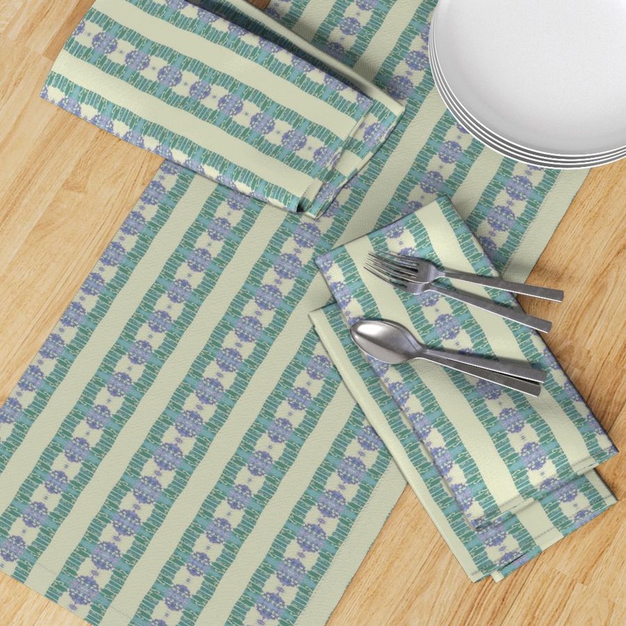 HOME_GOOD_TABLE_RUNNER