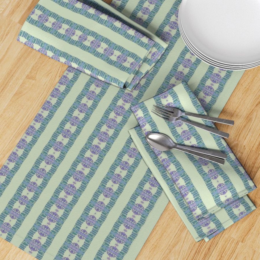 HOME_GOOD_TABLE_RUNNER