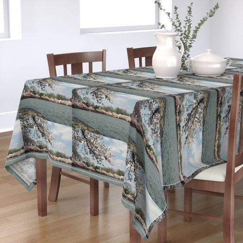 HOME_GOOD_RECTANGULAR_TABLE_CLOTH