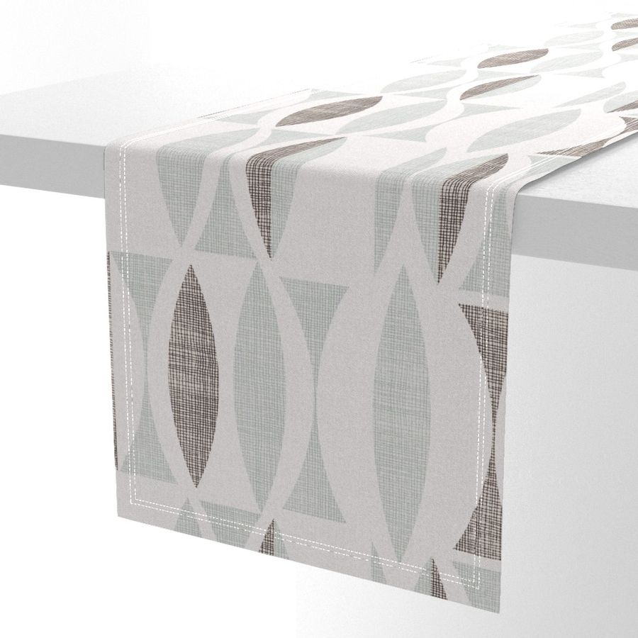 HOME_GOOD_TABLE_RUNNER