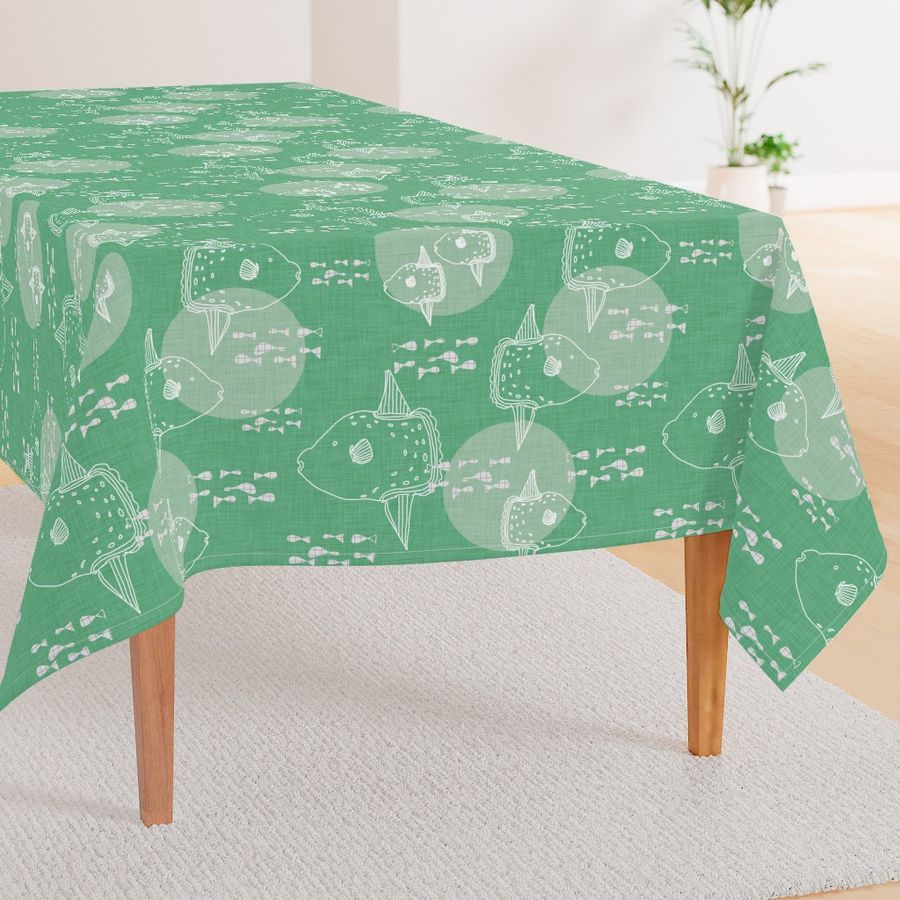 HOME_GOOD_RECTANGULAR_TABLE_CLOTH