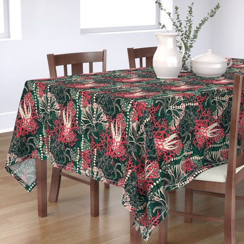 HOME_GOOD_RECTANGULAR_TABLE_CLOTH