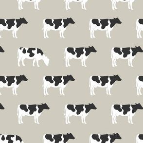 cows on beige - farm life - farm patchwork fabric - browns coordinate C18BS