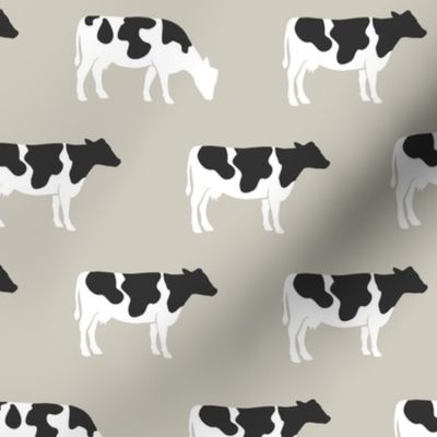 (med scale) cows on beige - farm life - farm patchwork fabric - browns coordinate C18BS