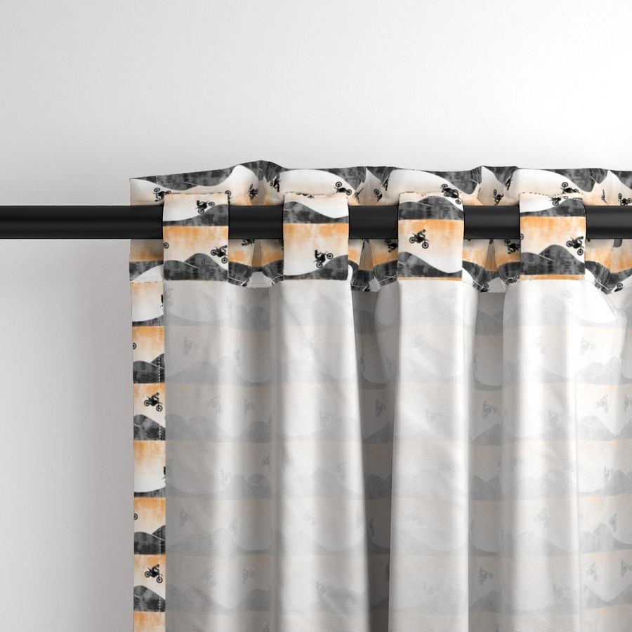 HOME_GOOD_CURTAIN_PANEL