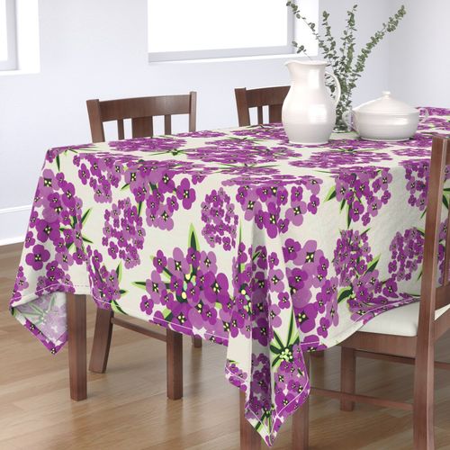 HOME_GOOD_RECTANGULAR_TABLE_CLOTH