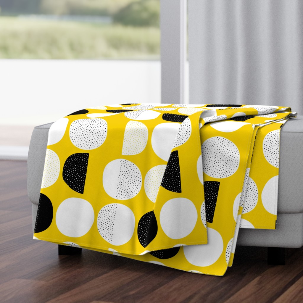 Abstract moon cycle Scandinavian minimal retro circle design gender neutral yellow jumbo