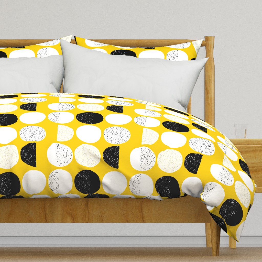 Abstract moon cycle Scandinavian minimal retro circle design gender neutral yellow jumbo