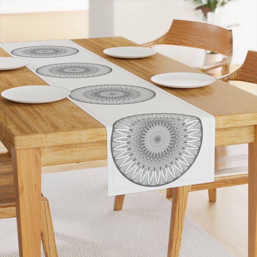 HOME_GOOD_TABLE_RUNNER