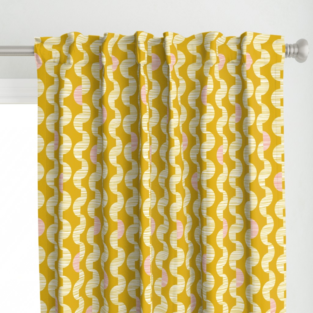 Chelsea - Goldenrod & Blush Retro Geometric