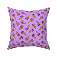 pig icecream cones toss (with glasses) purple