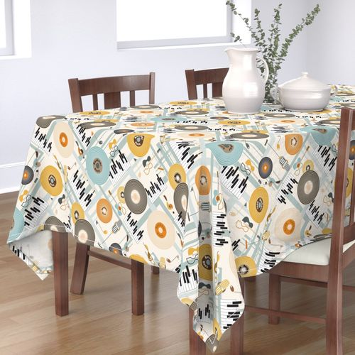 HOME_GOOD_RECTANGULAR_TABLE_CLOTH