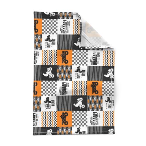 3 inch 4 Wheel/ATV/A little Dirt Never Hurt - Wholecloth Cheater Quilt - Orange - Rotated