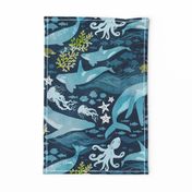 Ocean life in turquoise large scale