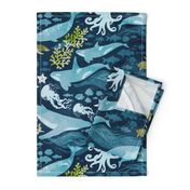 Ocean life in turquoise large scale