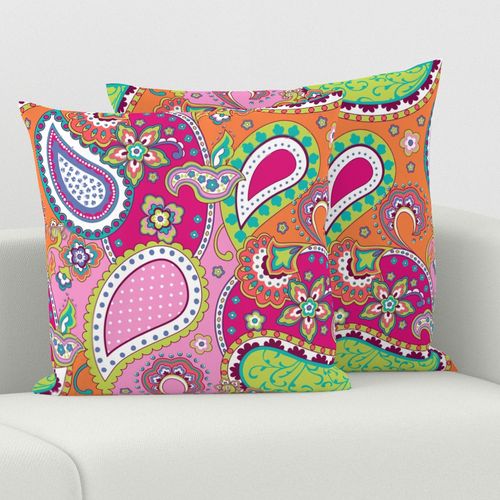 HOME_GOOD_SQUARE_THROW_PILLOW