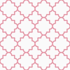 Quatrefoil lattice - Soft pink on white