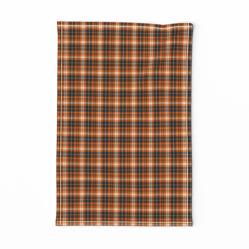 (micro print) pumpkin spice plaid || soft black (90) C18BS