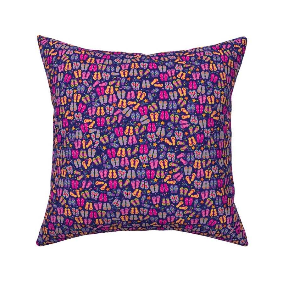 HOME_GOOD_SQUARE_THROW_PILLOW