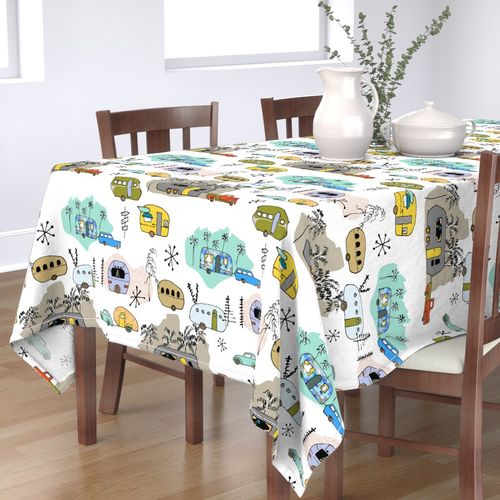 HOME_GOOD_RECTANGULAR_TABLE_CLOTH