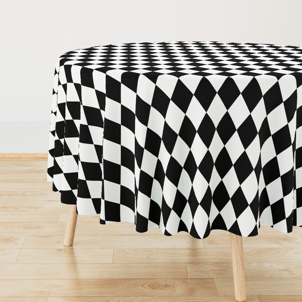 Classic Black and White Harlequin Diamond Check