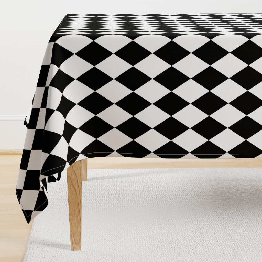 Classic Black and White Harlequin Diamond Check