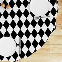 Classic Black and White Harlequin Diamond Check