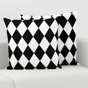 Classic Black and White Harlequin Diamond Check