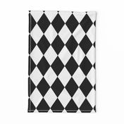 Classic Black and White Harlequin Diamond Check