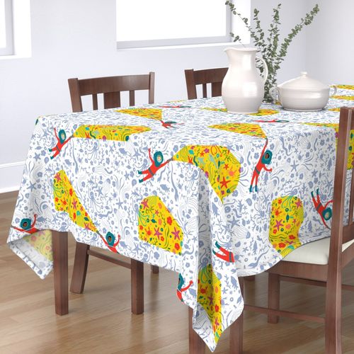 HOME_GOOD_RECTANGULAR_TABLE_CLOTH