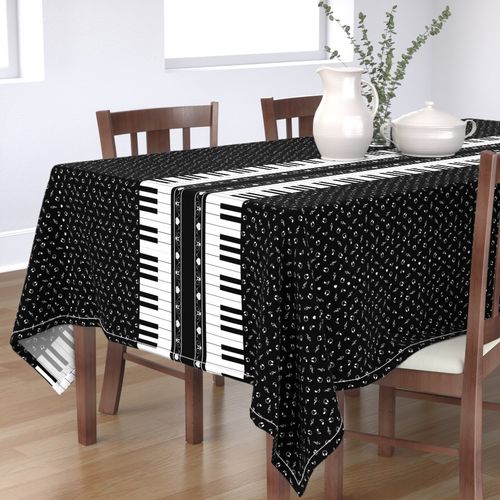 HOME_GOOD_RECTANGULAR_TABLE_CLOTH