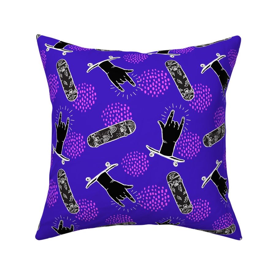 HOME_GOOD_SQUARE_THROW_PILLOW