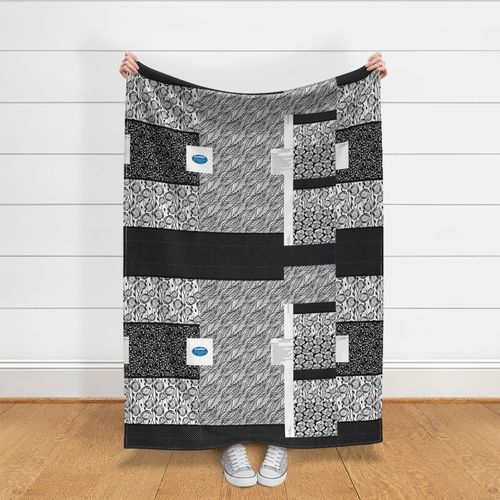 HOME_GOOD_THROW_BLANKET