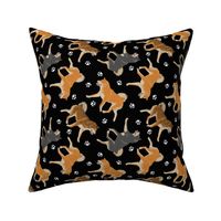 Trotting Shiba Inu and paw prints B - black