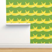 fruits_banana_garland_green_bg_seaml_stock