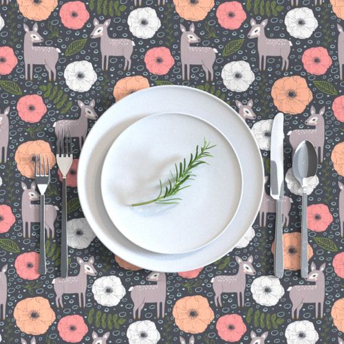 HOME_GOOD_RECTANGULAR_TABLE_CLOTH