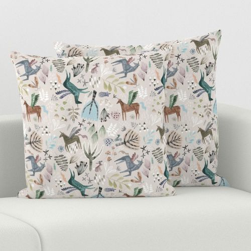 HOME_GOOD_SQUARE_THROW_PILLOW