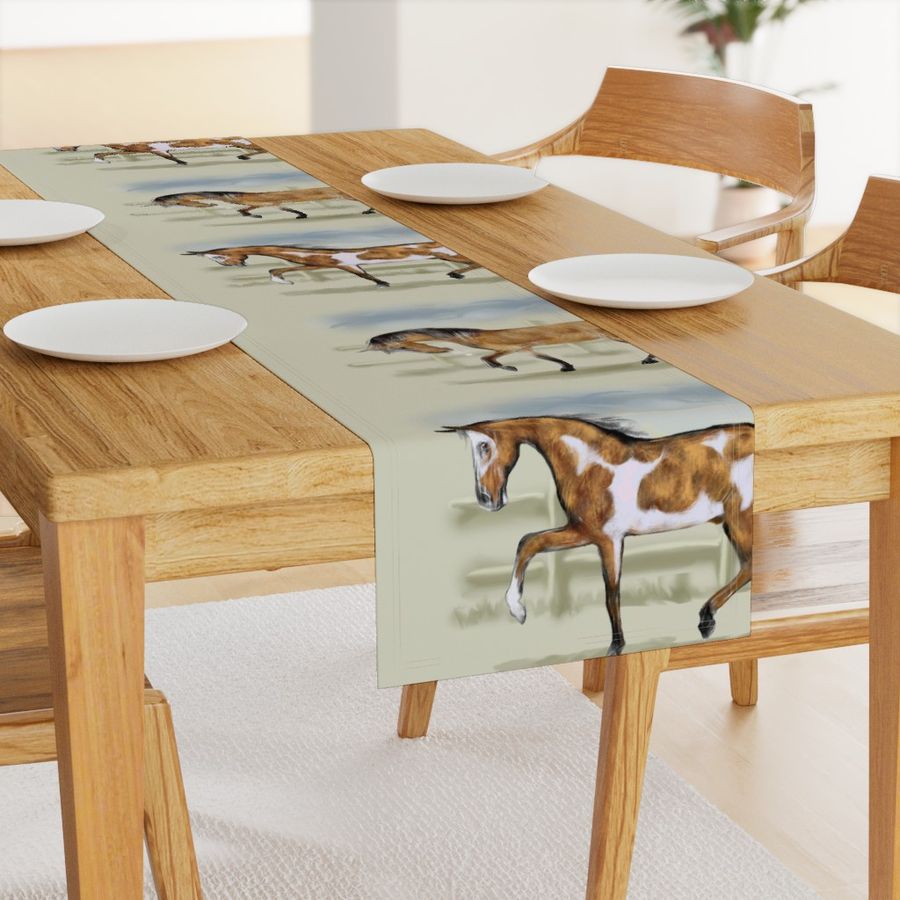 HOME_GOOD_TABLE_RUNNER