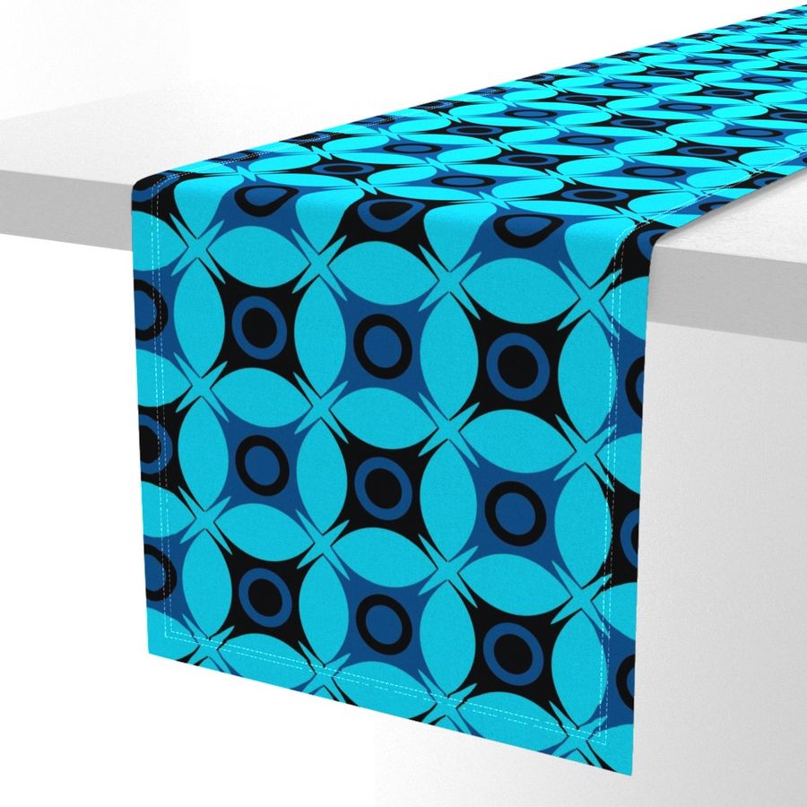 HOME_GOOD_TABLE_RUNNER