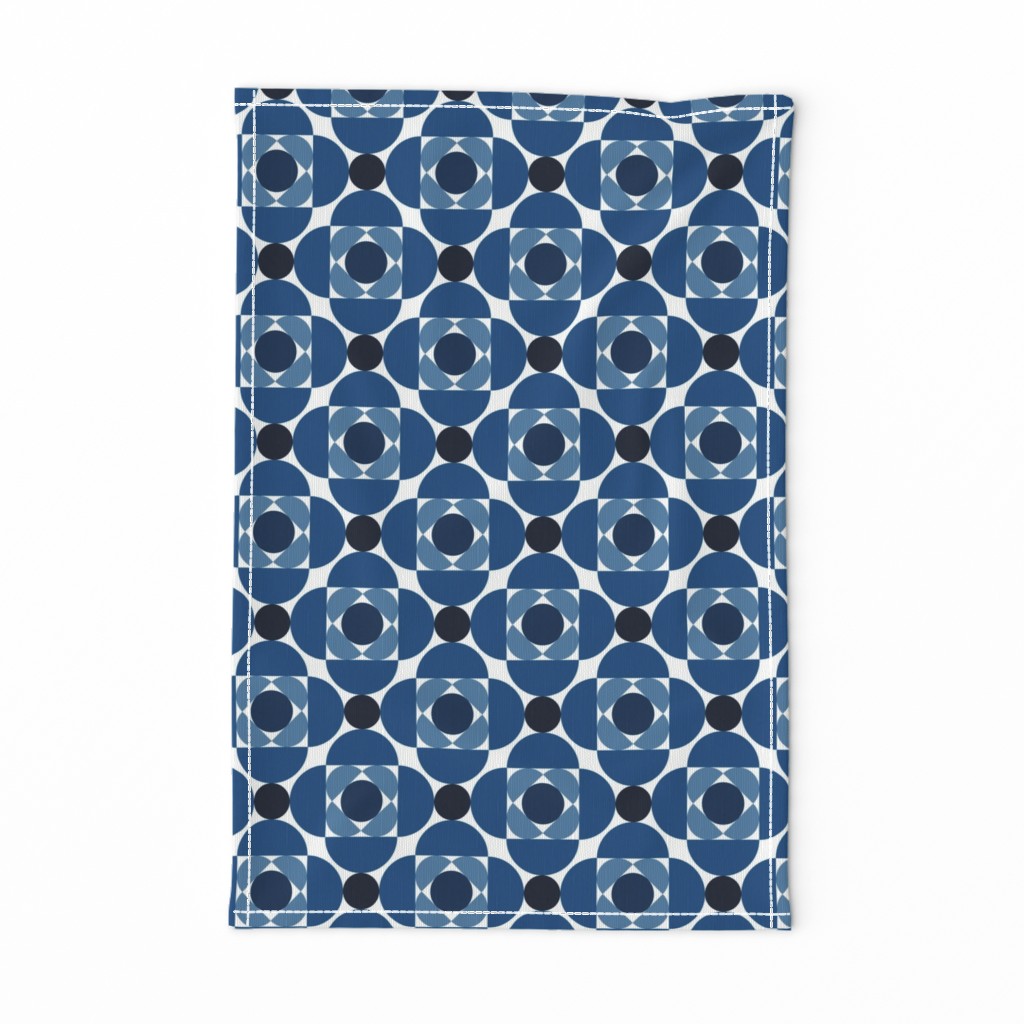 Scandi mod flowers classic blue Mid-century modern Wallpaper