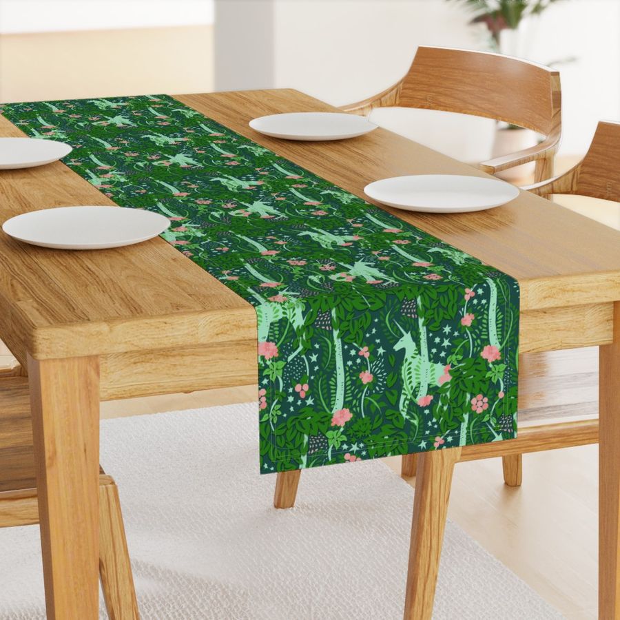 HOME_GOOD_TABLE_RUNNER