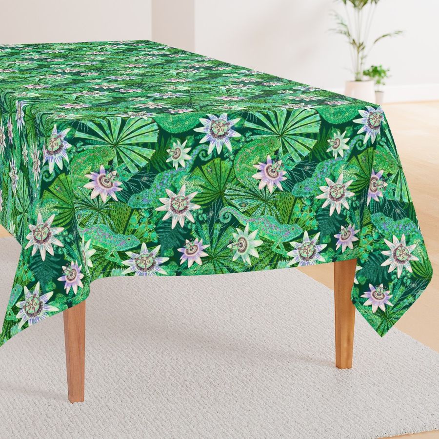 HOME_GOOD_RECTANGULAR_TABLE_CLOTH