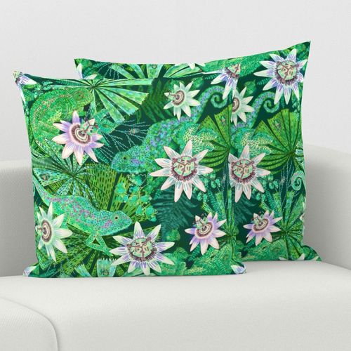 HOME_GOOD_SQUARE_THROW_PILLOW