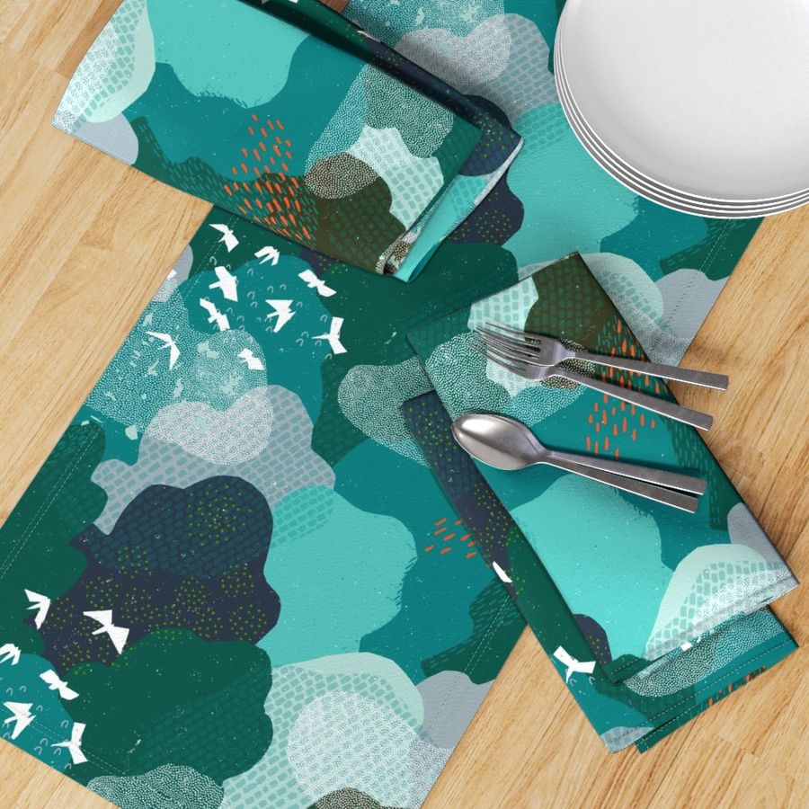 HOME_GOOD_TABLE_RUNNER