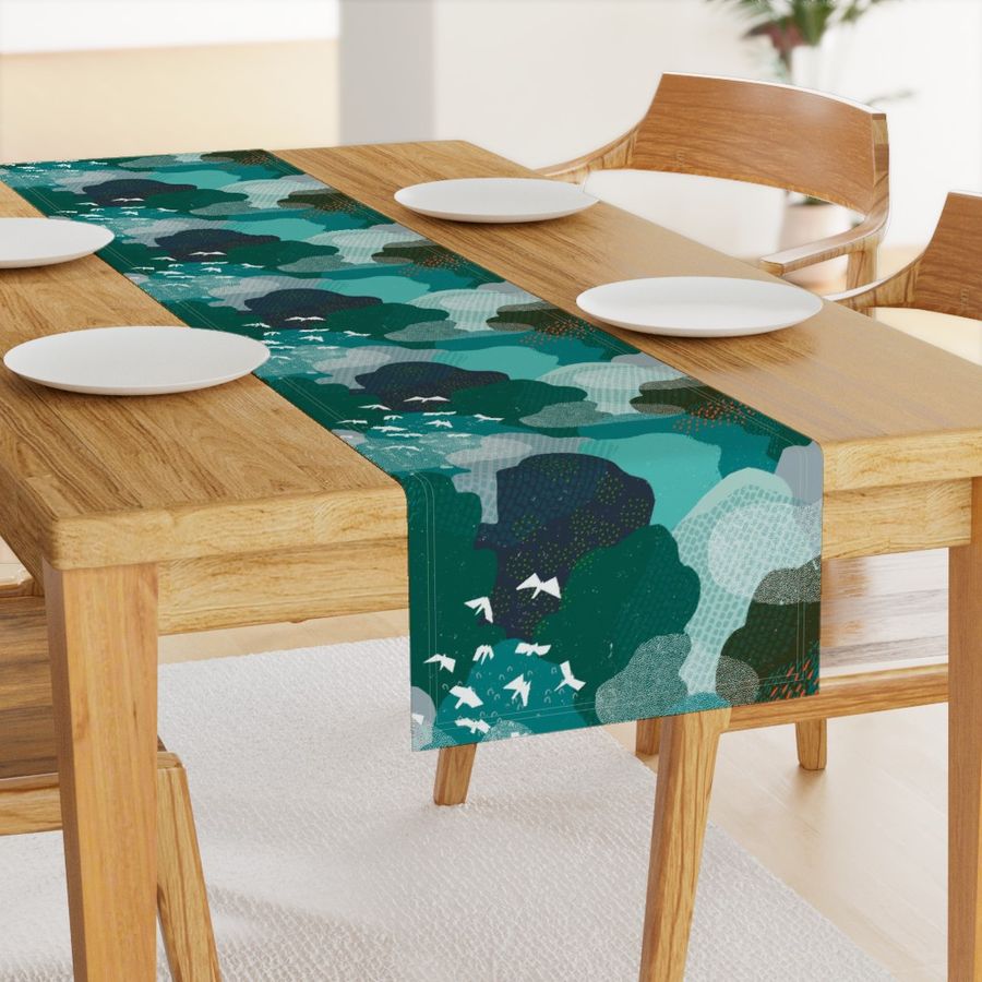 HOME_GOOD_TABLE_RUNNER