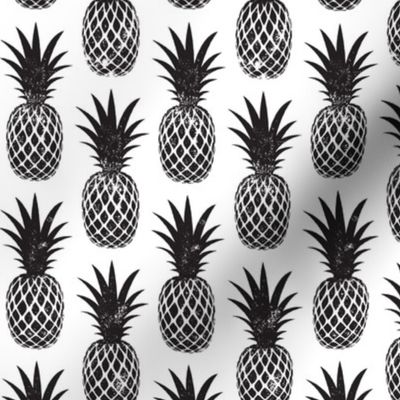 pineapples in black