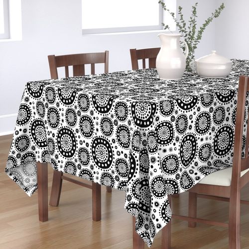 HOME_GOOD_RECTANGULAR_TABLE_CLOTH