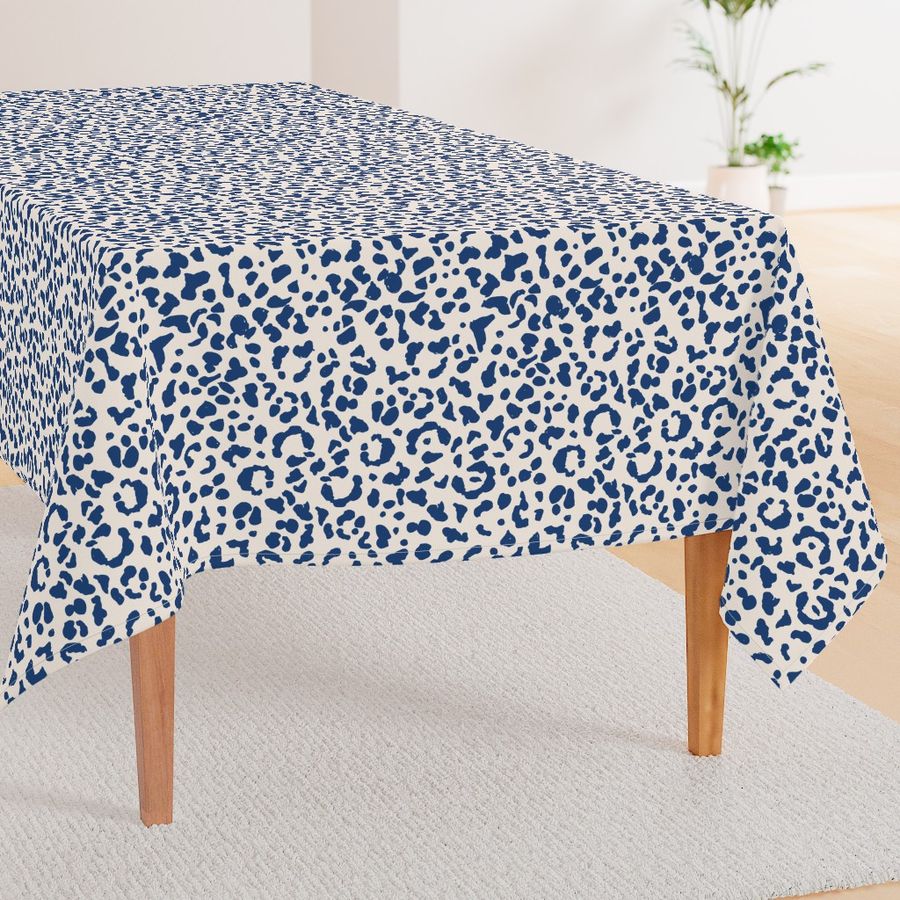 HOME_GOOD_RECTANGULAR_TABLE_CLOTH