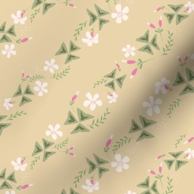 Purple Shamrock Floral Diagonal / Beige