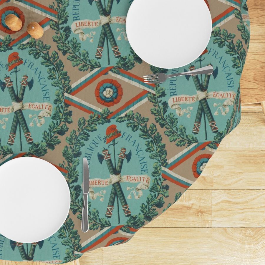 HOME_GOOD_ROUND_TABLE_CLOTH